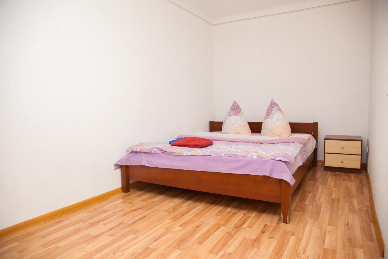 Semi Luxury Apt On Yatsenka 8 Near Intourist Hotel Zaporizhia Εξωτερικό φωτογραφία