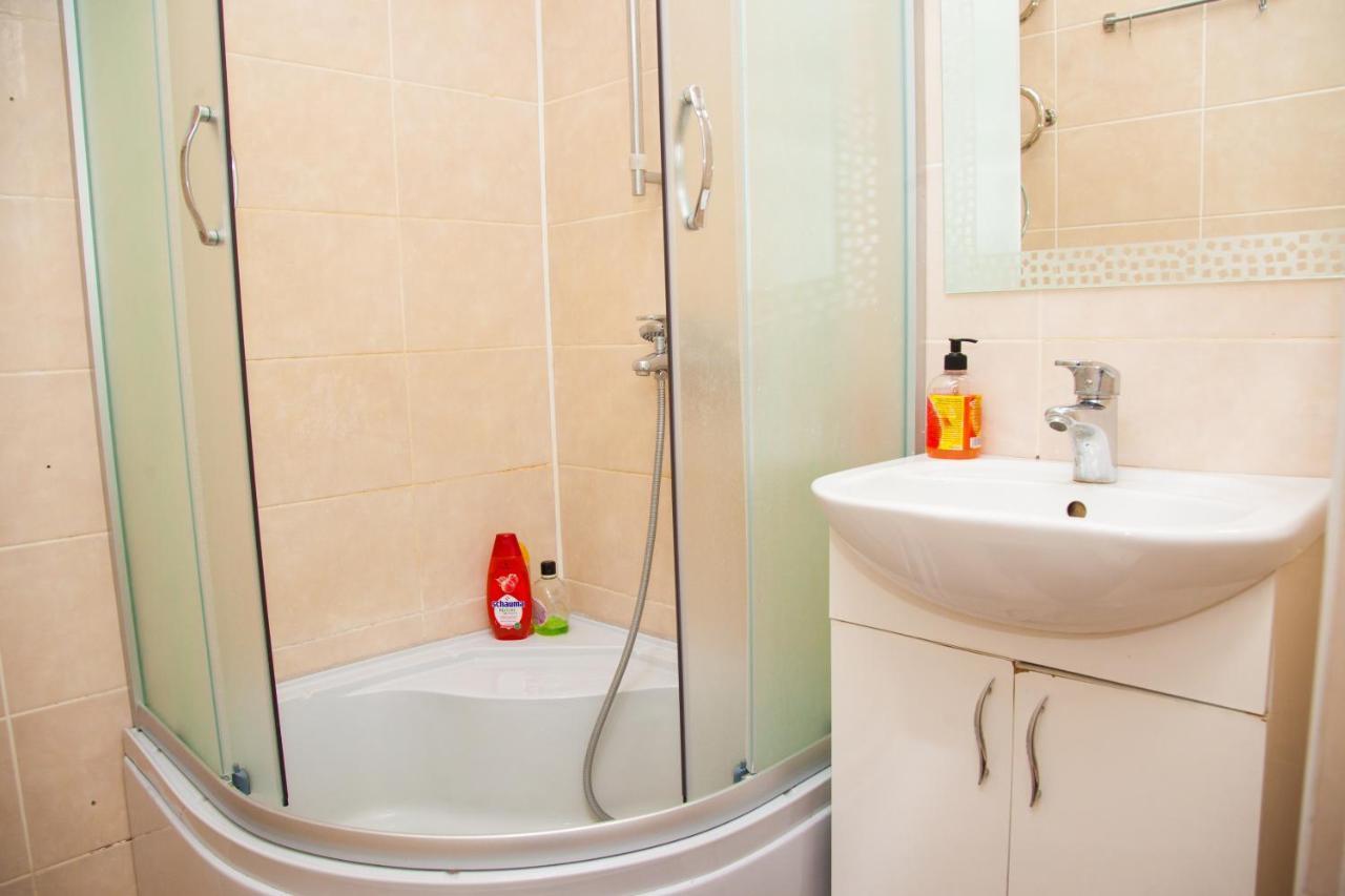 Semi Luxury Apt On Yatsenka 8 Near Intourist Hotel Zaporizhia Εξωτερικό φωτογραφία